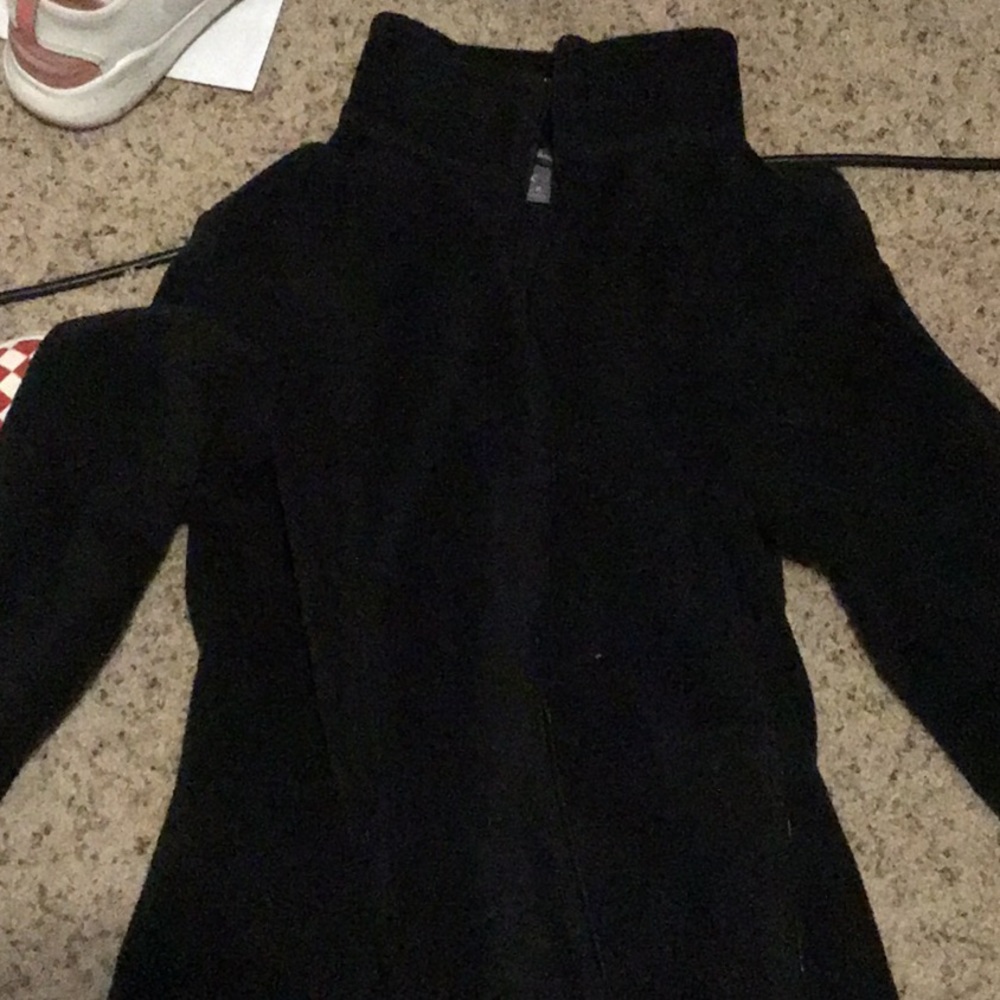 Black Eddie Bauer zip up fleece